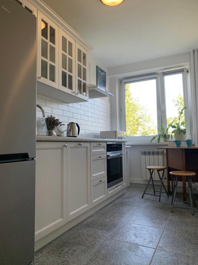 Comfortable And Cosy Apartment 3 Beds-City Center ワルシャワ エクステリア 写真