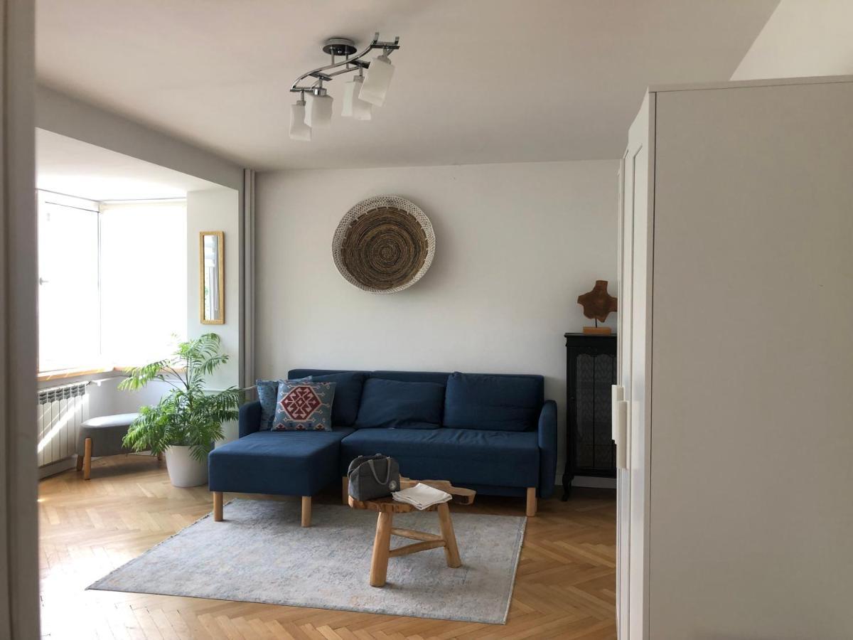 Comfortable And Cosy Apartment 3 Beds-City Center ワルシャワ エクステリア 写真